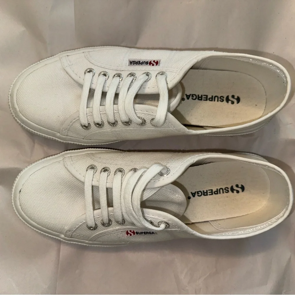 Superga Unisex White Sneakers, Size 39.5 (Eu) - Picture 2 of 7